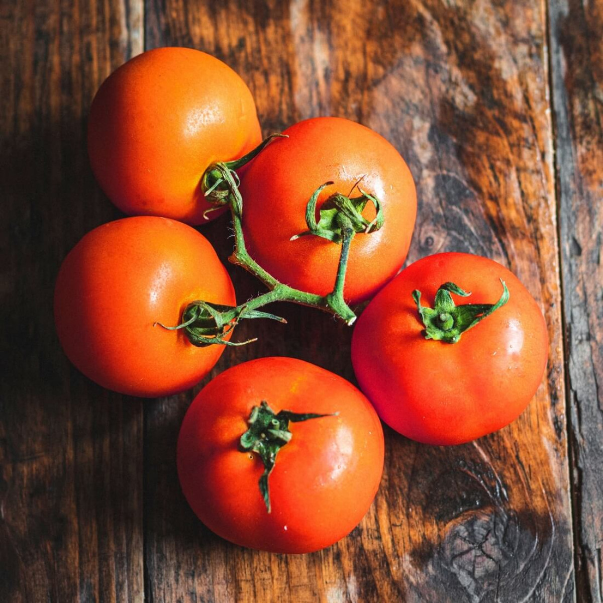 Product picture for Tomatoes, vine