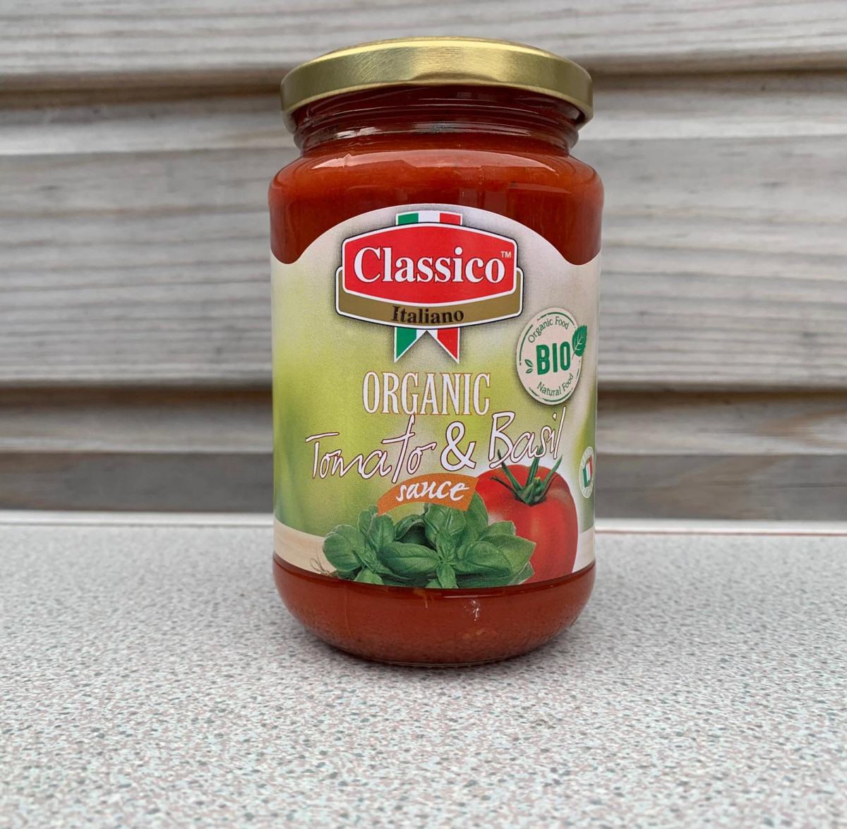 Product picture for Organic Tomato and Basil pasta sauce